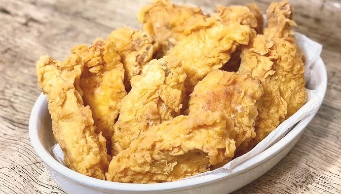 Pui prajit in crusta