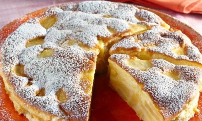 Prăjitură italiană cu mere, pufoasă, care va cuceri toți invitații