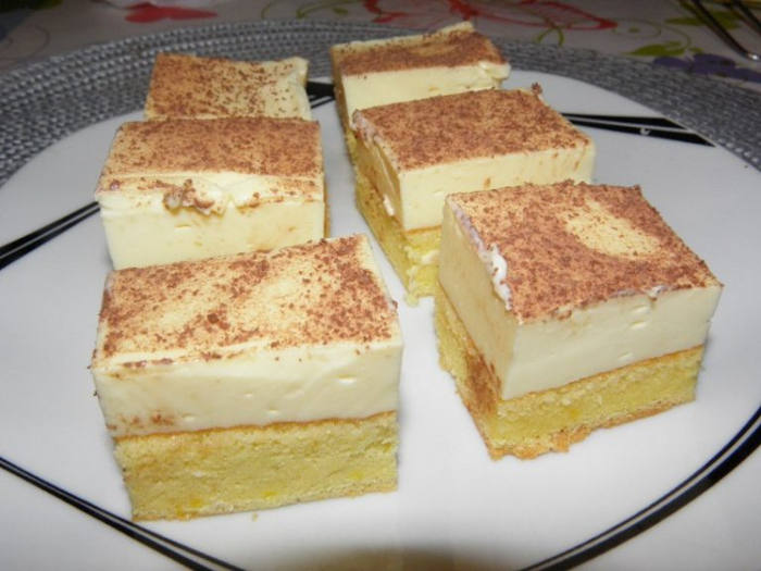 Prăjitură cu budincă de vanilie reteta simpla