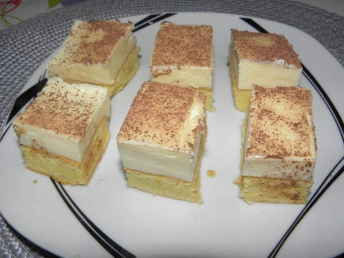 Prăjitură cu budincă de vanilie reteta